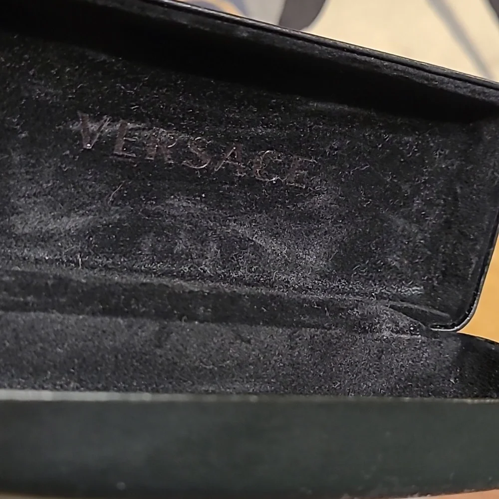 Versace Case for Sunglasses ❤️